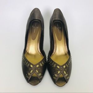NWOT Linea Paola Peep Toe Pumps